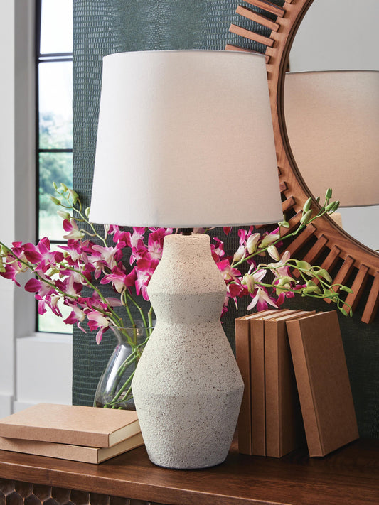 Dawthorne Paper Table Lamp (1/CN)