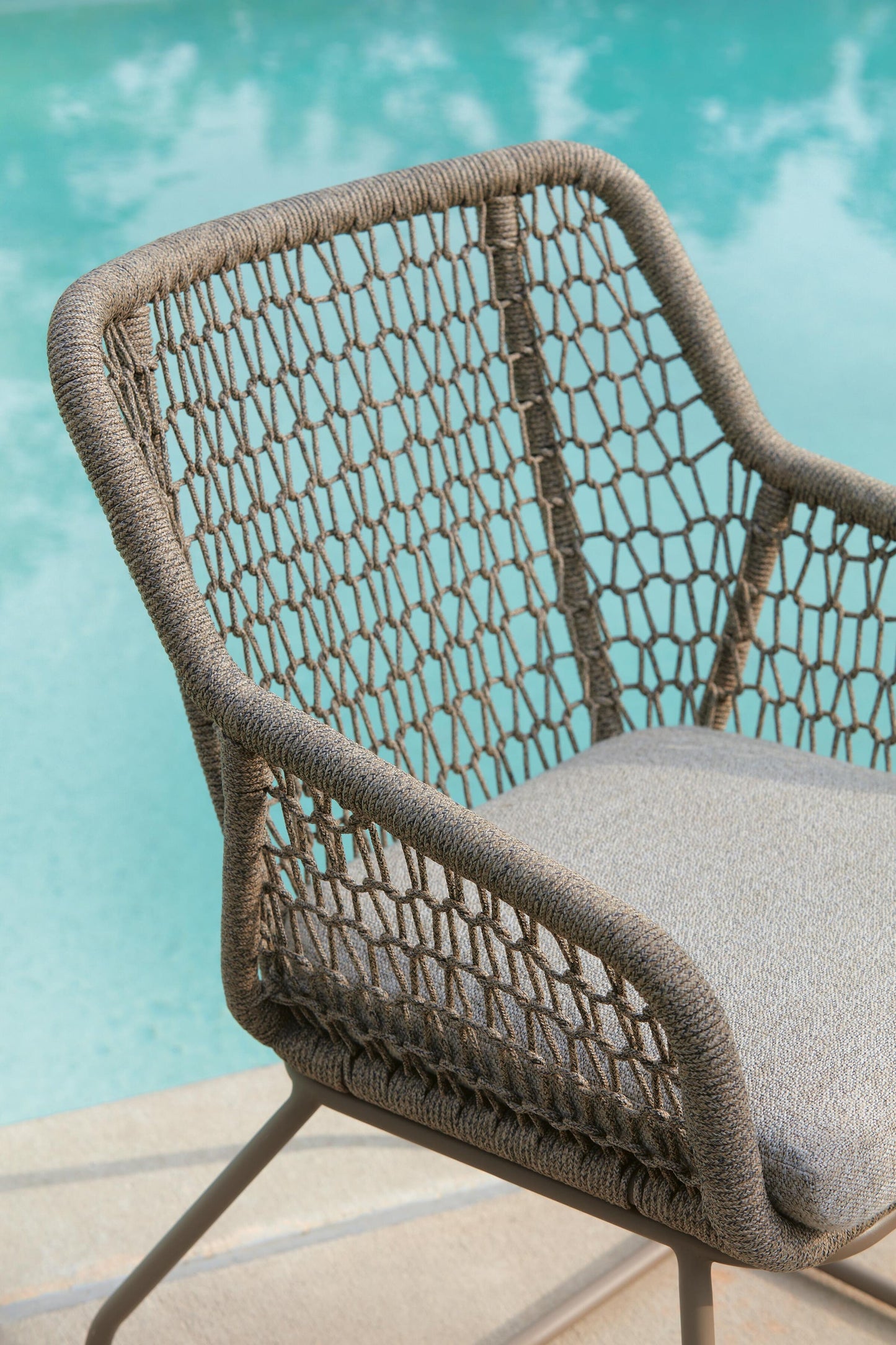 Majors Beach Chairs w/CUSH/Table Set (3/CN)